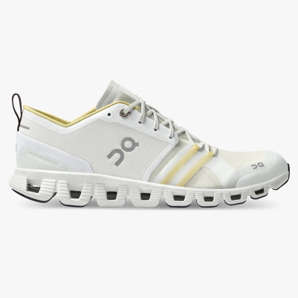 On Cloud X Shift Men\'s Trainers Light Grey | UK-7M8J2