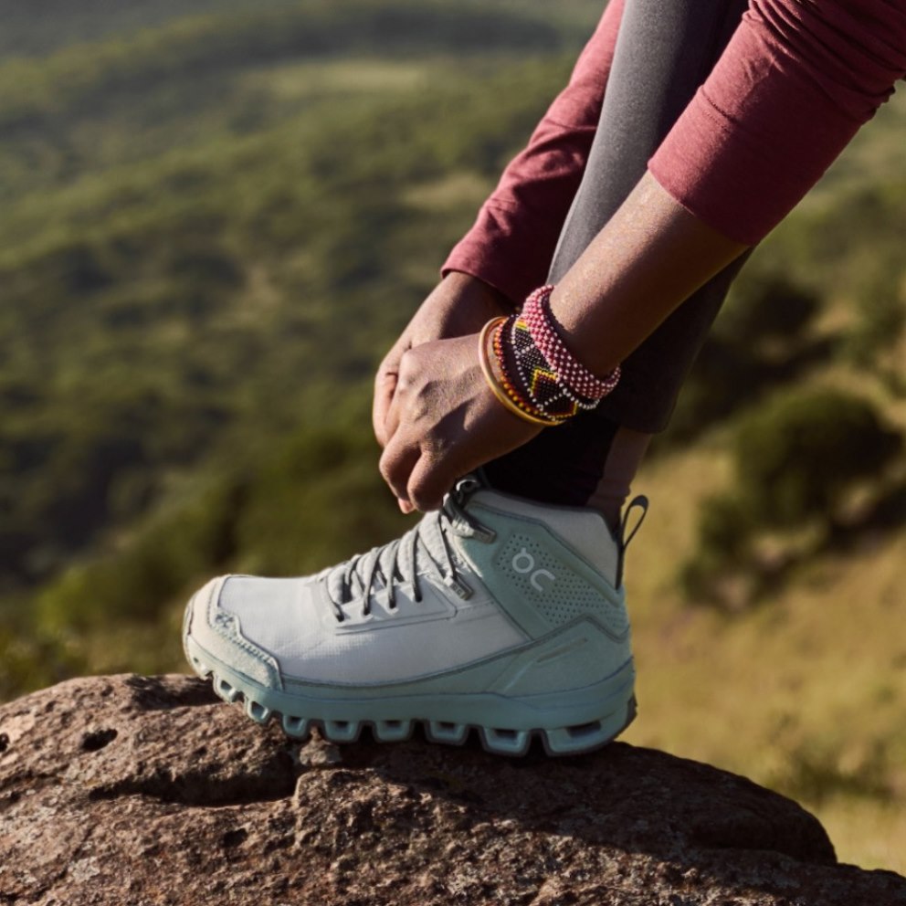 On Cloudridge Women's Hiking Boots White / Mint | UK-O5M1J